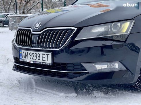 Skoda Superb 2016 - фото 10