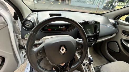 Renault Zoe 2016 белый - фото 10