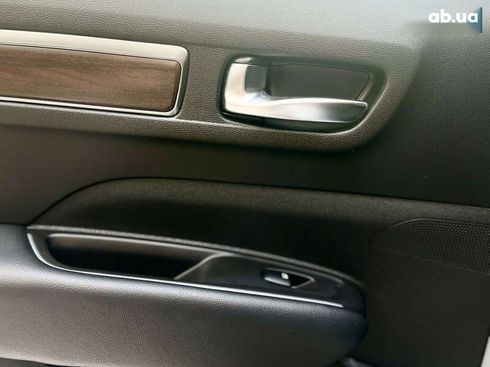 Renault Koleos 2019 - фото 23
