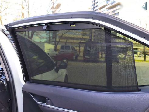 Toyota Camry 2021 - фото 11