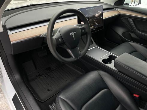 Tesla Model 3 2022 - фото 11