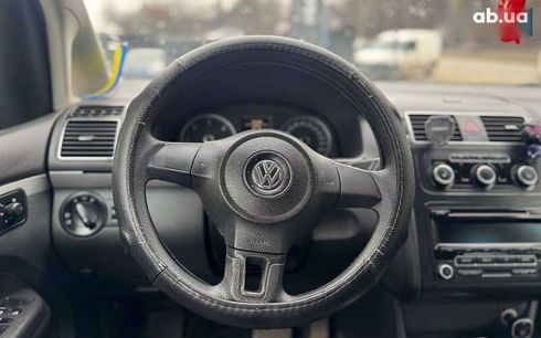 Volkswagen Touran 2015 - фото 11