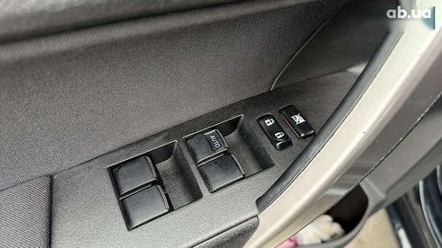 Toyota Corolla 2013 - фото 17