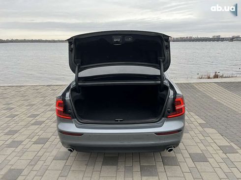 Volvo S60 2019 - фото 8