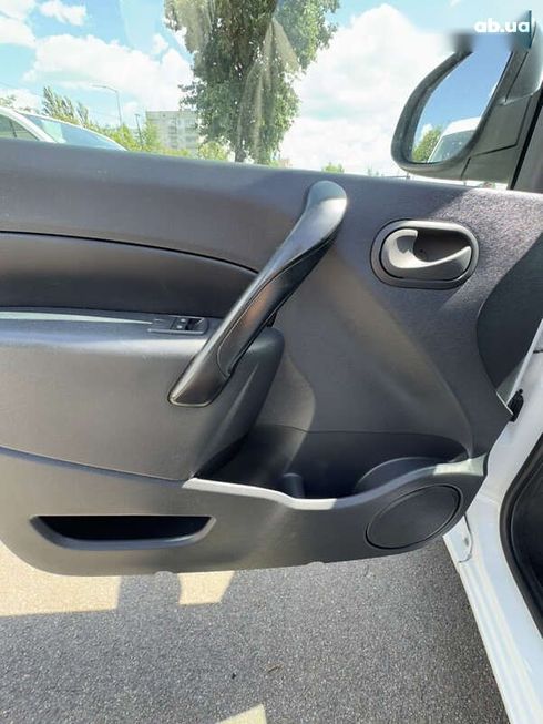 Renault Kangoo 2021 - фото 20