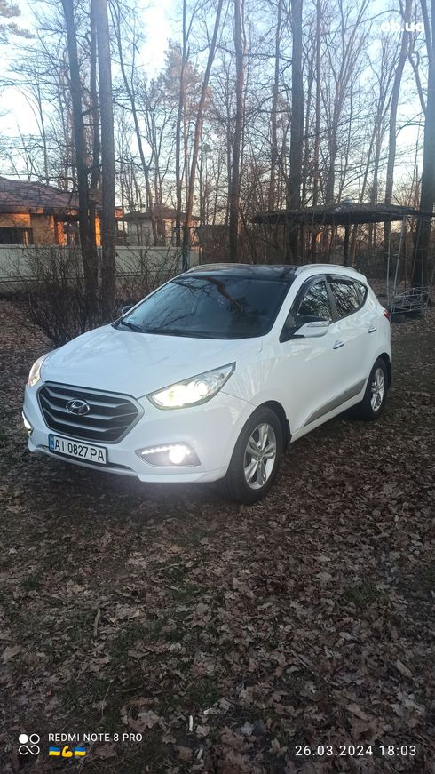 Hyundai ix35 2011 белый - фото 11