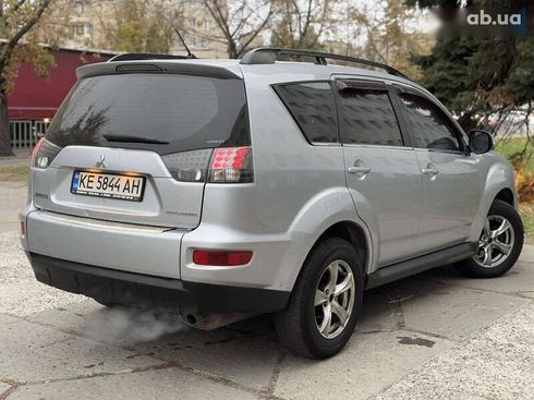 Mitsubishi Outlander 2011 - фото 4