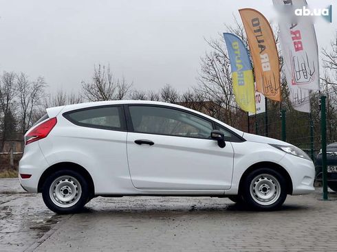 Ford Fiesta 2010 - фото 16