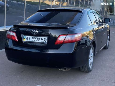 Toyota Camry 2008 - фото 4