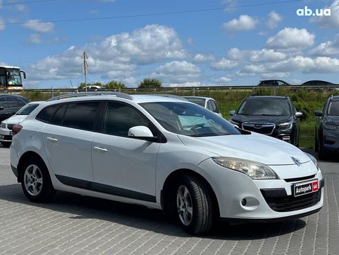 Renault Megane 2012 белый - фото 3