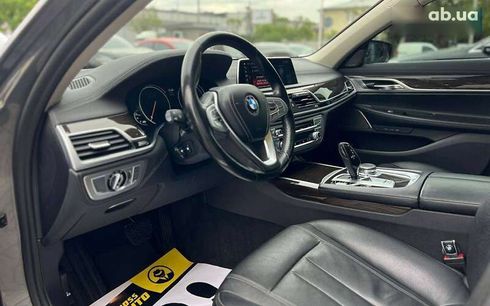 BMW 7 серия 2019 - фото 12