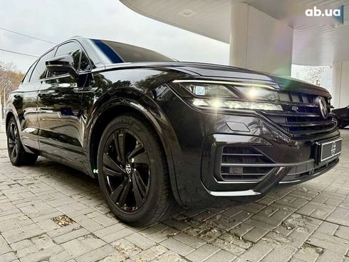 Volkswagen Touareg 2022 - фото 13