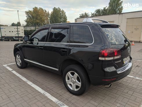 Volkswagen Touareg 2007 черный - фото 5