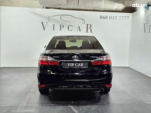 Toyota Camry 2015 - фото 8