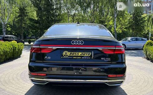 Audi A8 2018 - фото 6