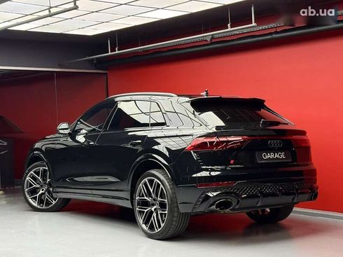 Audi RS Q8 2024 - фото 29