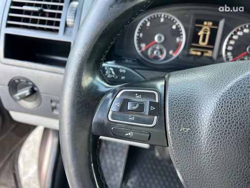 Volkswagen Transporter 2014 коричневый - фото 25