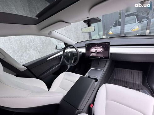 Tesla Model Y 2023 - фото 13
