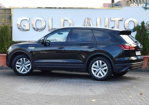Volkswagen Touareg 2018 - фото 9