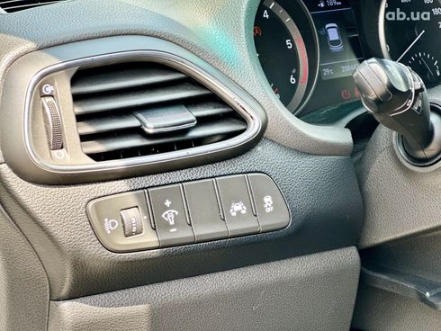 Hyundai i30 2017 белый - фото 10