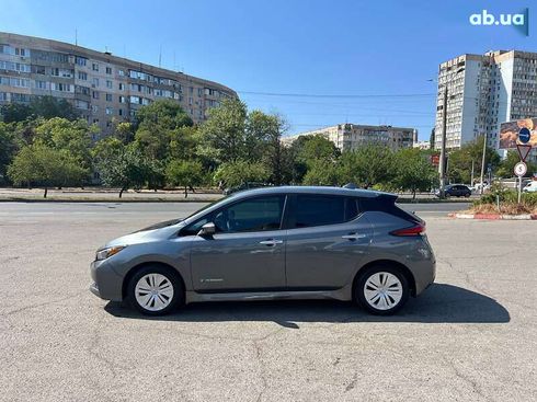 Nissan Leaf 2018 - фото 9