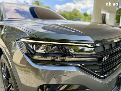Volkswagen Touareg 2020 - фото 11