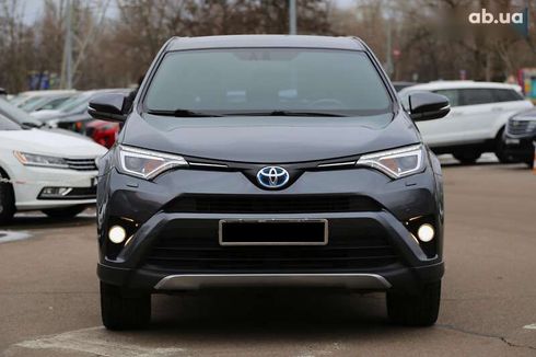 Toyota RAV4 2017 - фото 2