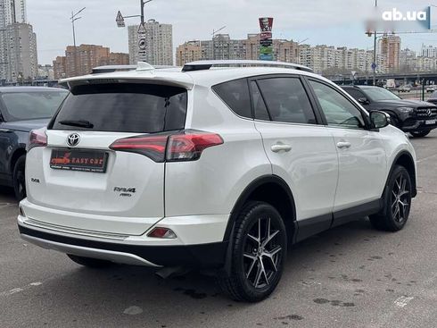 Toyota RAV4 2016 - фото 14