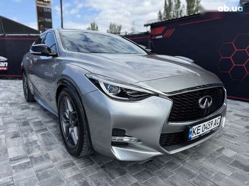 Infiniti Q30 2016 - фото 6
