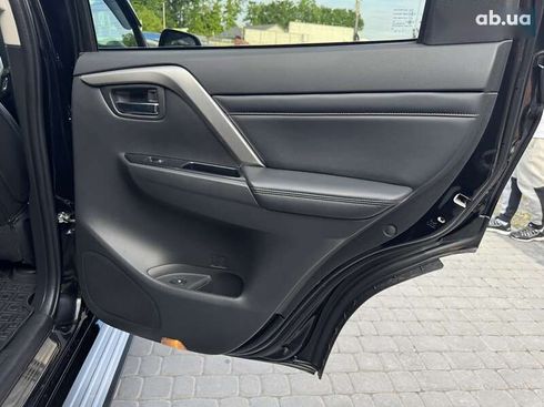 Mitsubishi Pajero Sport 2019 - фото 25