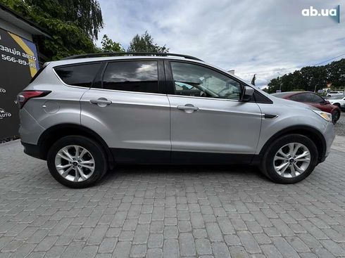 Ford Escape 2017 - фото 15