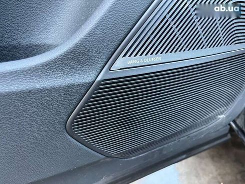 Audi Q7 2020 - фото 8