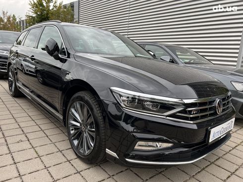 Volkswagen Passat Variant 2022 - фото 15