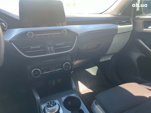 Ford Focus 2019 белый - фото 16