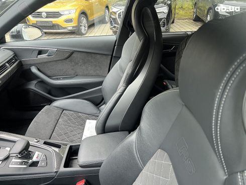 Audi RS 4 2021 - фото 9