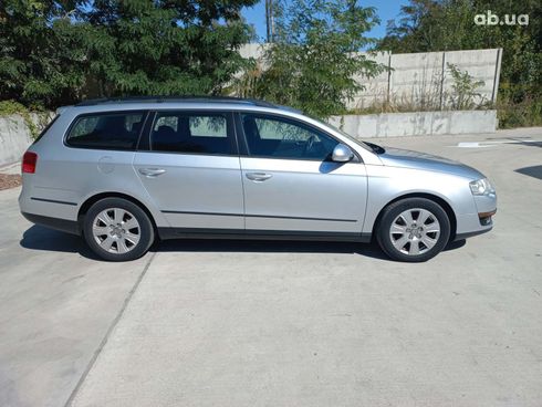 Volkswagen passat b6 2010 серый - фото 4