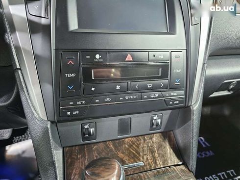 Toyota Camry 2015 - фото 28