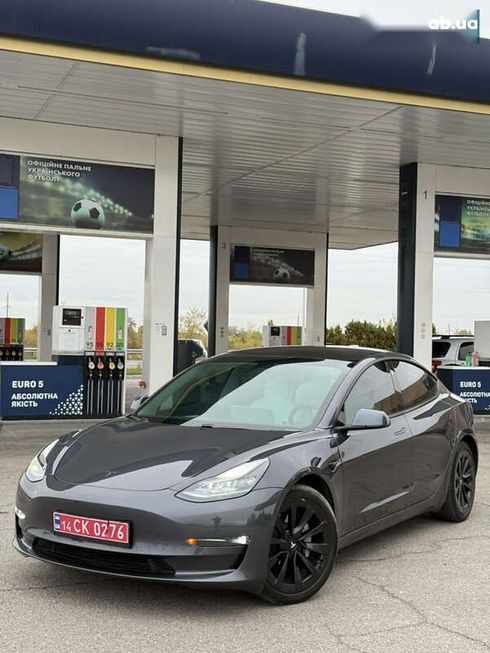 Tesla Model 3 2021 - фото 7