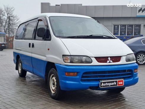 Mitsubishi L 400 2000 белый - фото 11