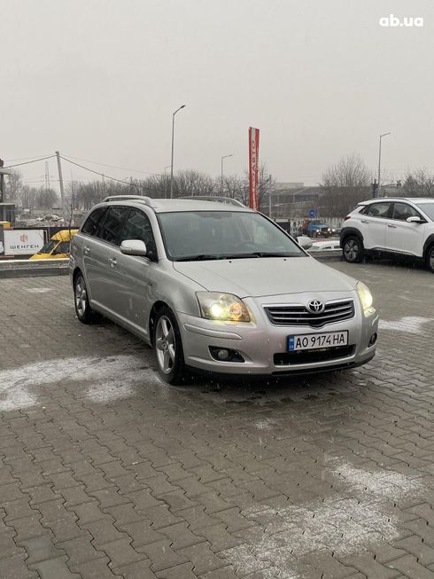 Toyota Avensis 2008 серебристый - фото 14