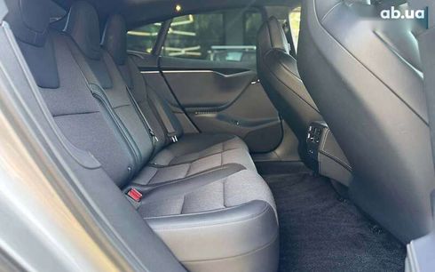 Tesla Model S 2018 - фото 21