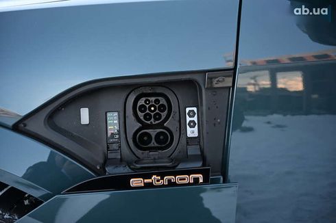 Audi e-tron S 2021 - фото 27
