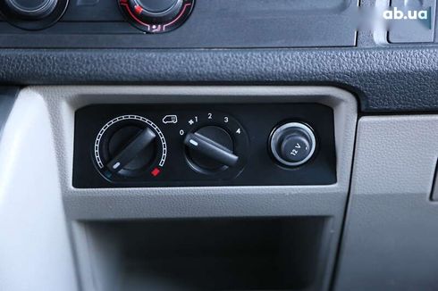 Volkswagen Transporter 2018 - фото 18