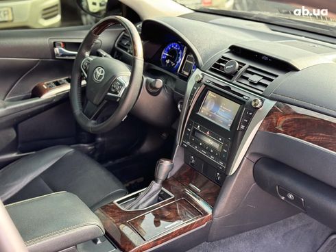 Toyota Camry 2016 черный - фото 40