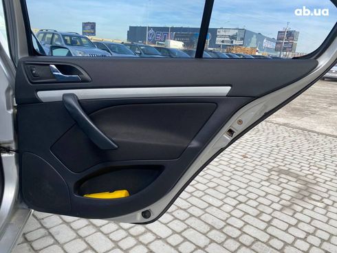 Skoda Octavia 2006 серый - фото 12