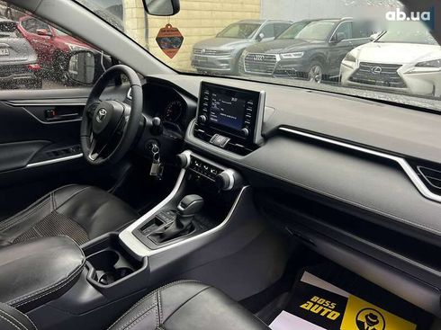 Toyota RAV4 2019 - фото 22