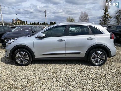 Kia Niro 2019 - фото 11