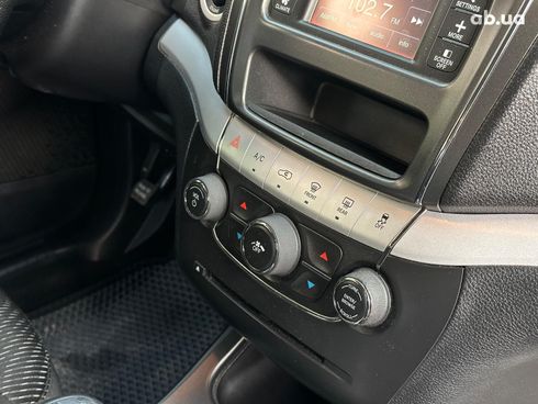 Dodge Journey 2014 красный - фото 24