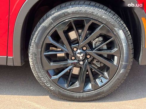 Mitsubishi Outlander 2021 - фото 24