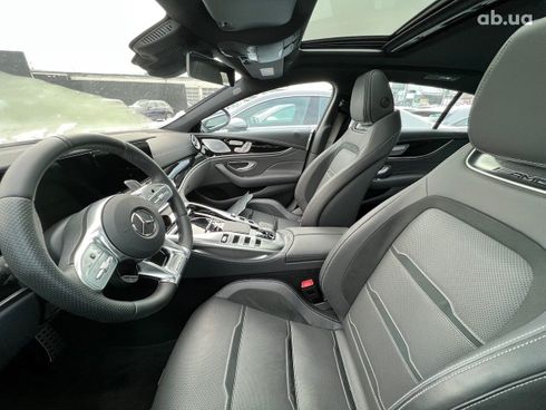 Mercedes-Benz AMG GT 4 2021 - фото 17